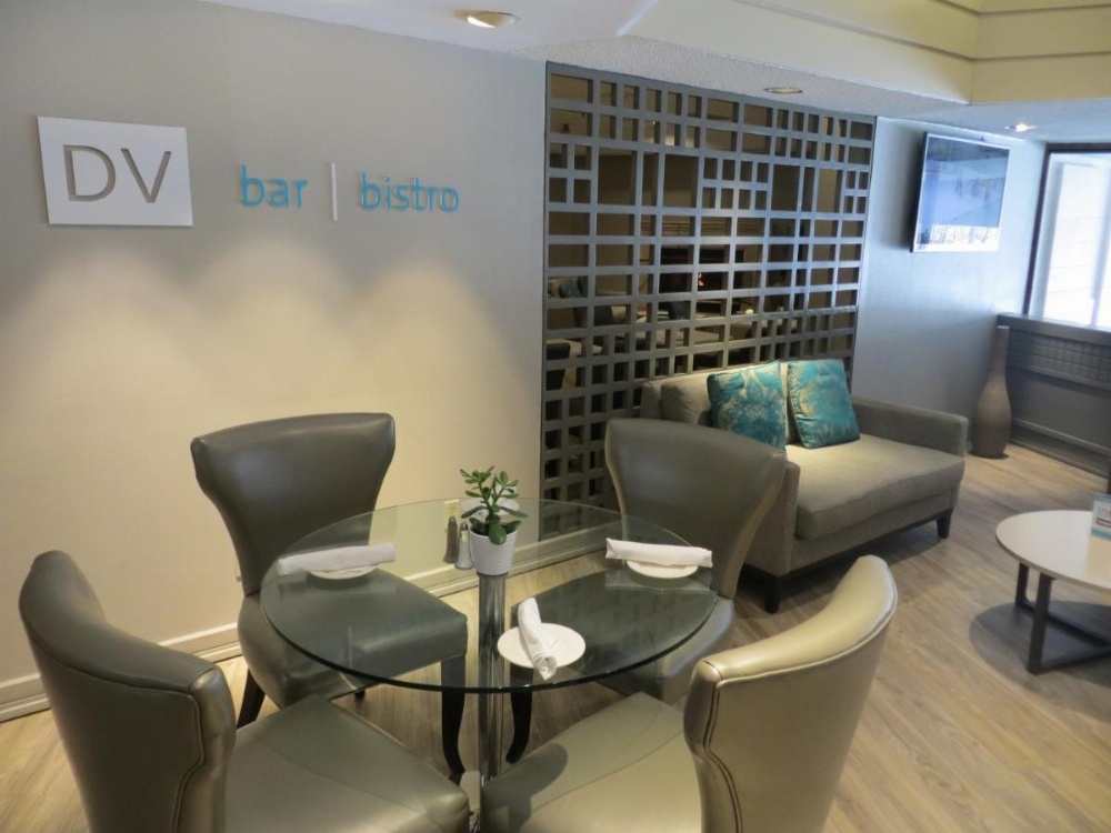 Toronto Don Valley Hotel and Suites Image 11