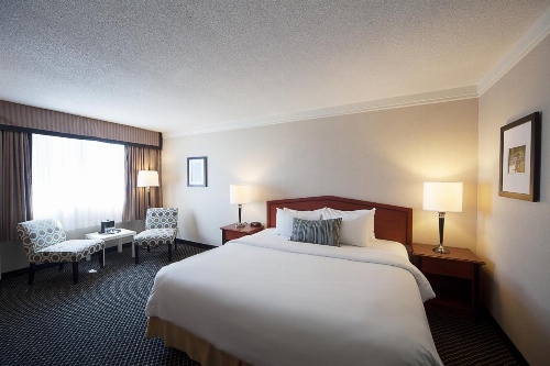 Toronto Don Valley Hotel and Suites image 24